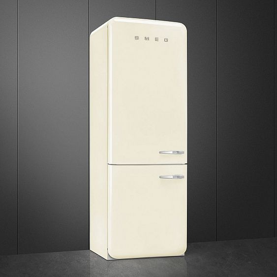 Холодильник SMEG FAB38LCR купить с доставкой по Москве и Московской области в интернет-магазине ЕвроТехно