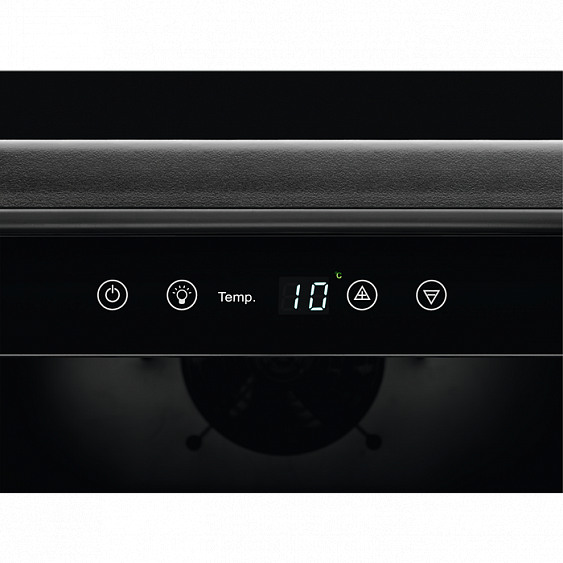 Винный холодильник Electrolux ERW 0673 AOA купить с доставкой по Москве и Московской области в интернет-магазине ЕвроТехно