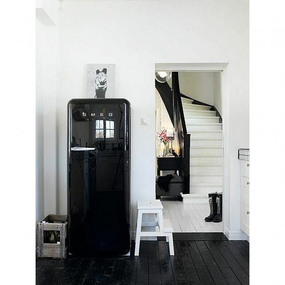 Холодильник SMEG fab28rbv3 купить с доставкой по Москве и Московской области в интернет-магазине ЕвроТехно