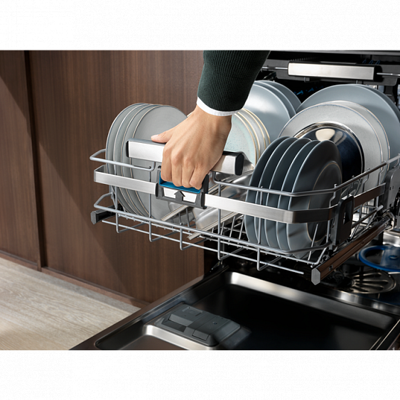 Посудомоечная машина  Electrolux EEC 987300 L купить с доставкой по Москве и Московской области в интернет-магазине ЕвроТехно
