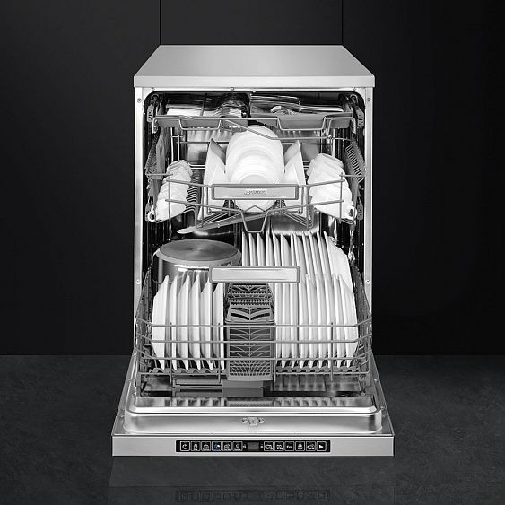 Посудомоечная машина Smeg LVS533XIN купить с доставкой по Москве и Московской области в интернет-магазине ЕвроТехно