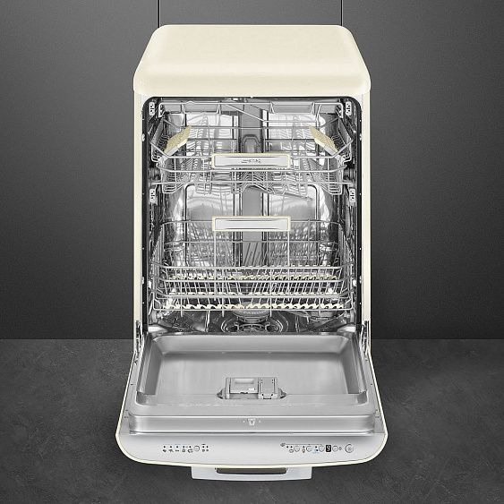 Посудомоечная машина SMEG LVFABCR2 купить с доставкой по Москве и Московской области в интернет-магазине ЕвроТехно