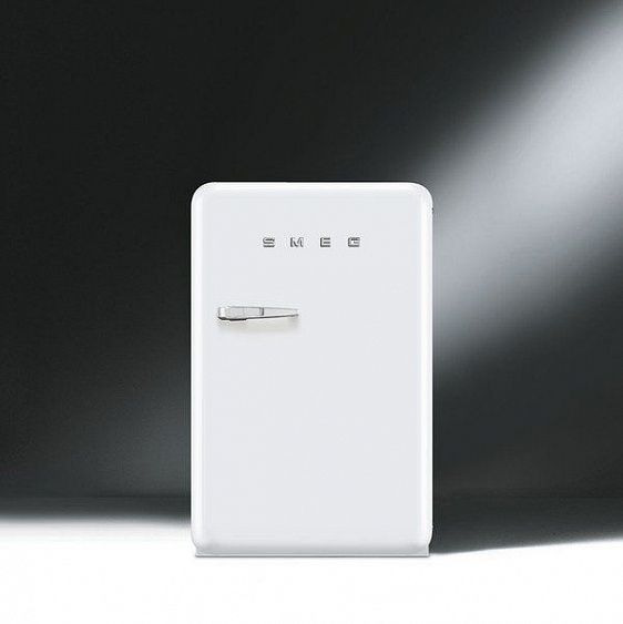 Холодильник SMEG FAB10RB купить с доставкой по Москве и Московской области в интернет-магазине ЕвроТехно