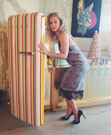 Холодильник SMEG fab28rcs1 купить с доставкой по Москве и Московской области в интернет-магазине ЕвроТехно