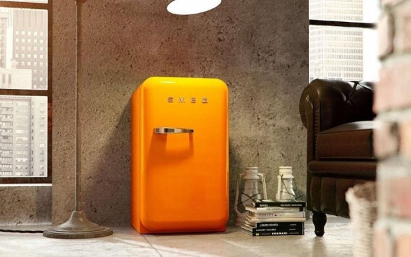 Холодильник SMEG FAB5ROR купить с доставкой по Москве и Московской области в интернет-магазине ЕвроТехно